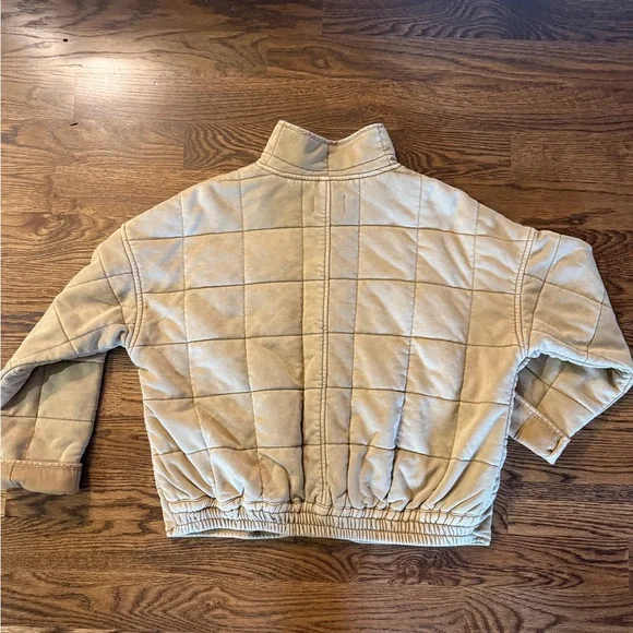 Neutral Quilted Jacket - Picture 2 of 3